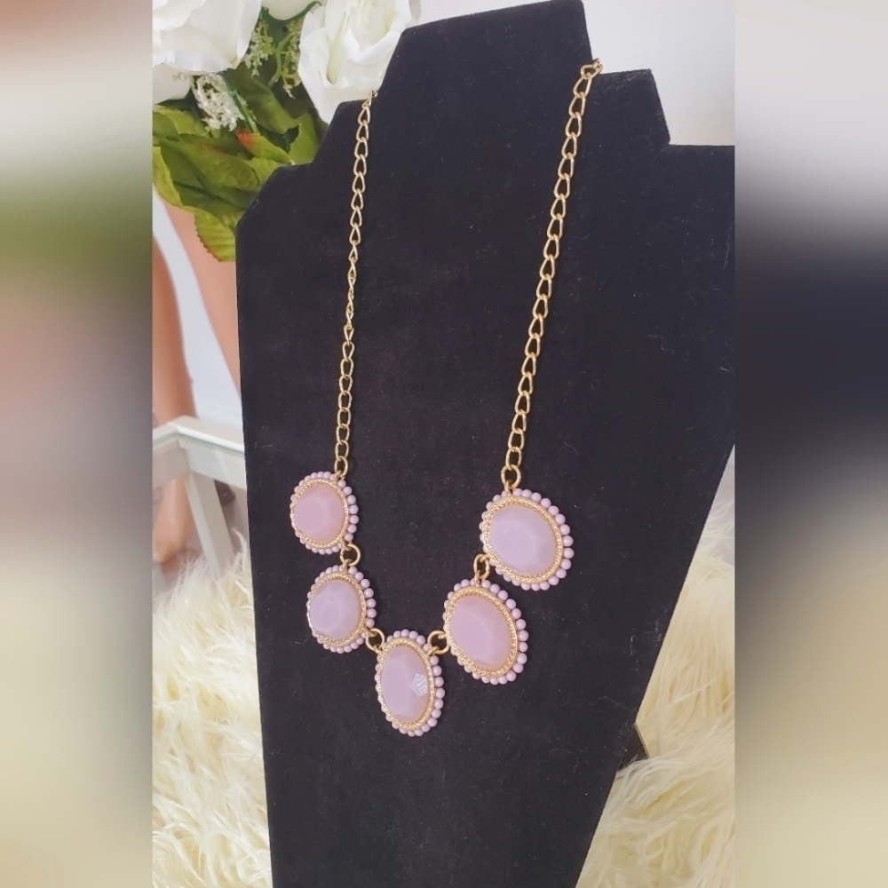 Simulated Pearl & Crystal Collar Necklace 🌴